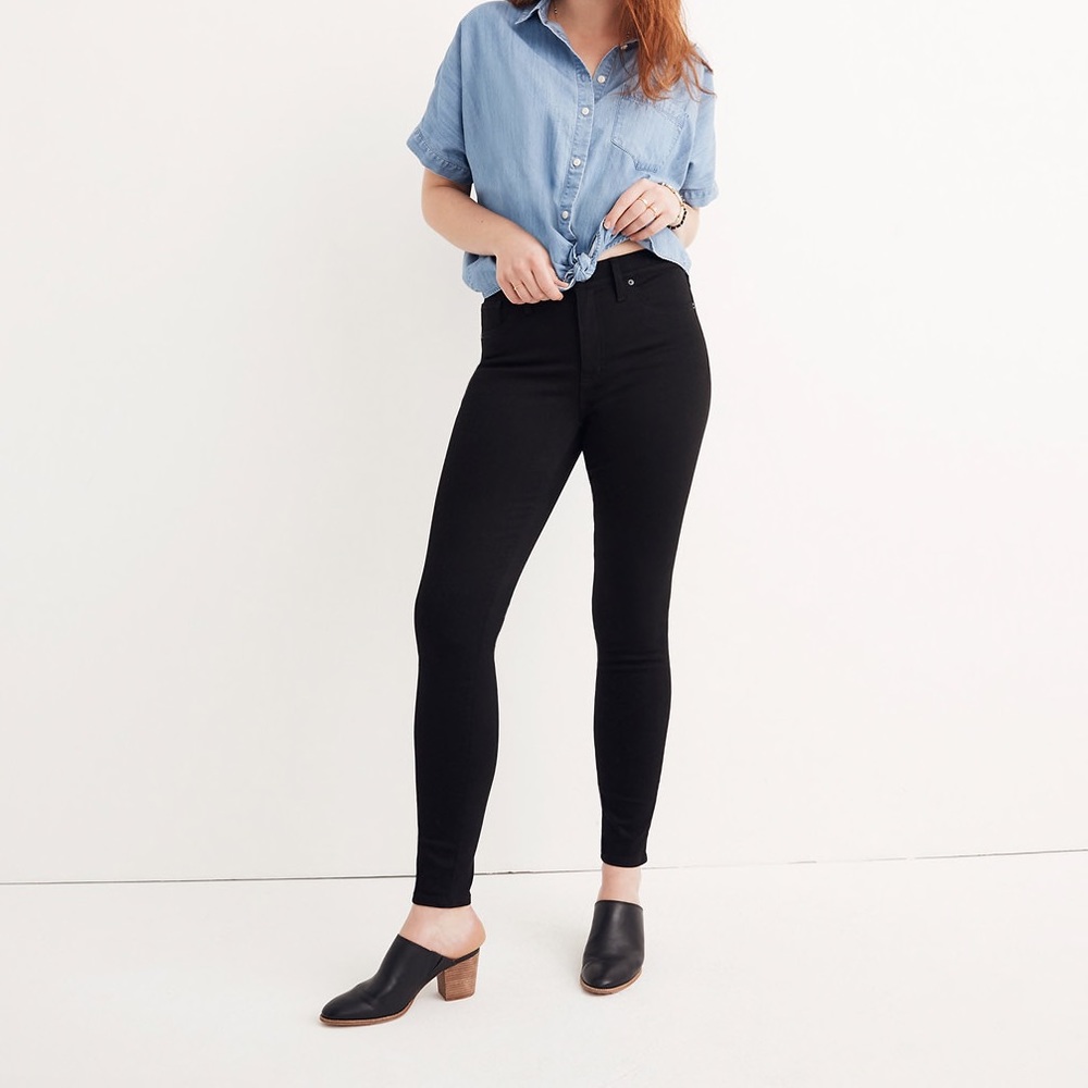 Madewell High-Rise Skinny Jeans in ISKO Stay Black